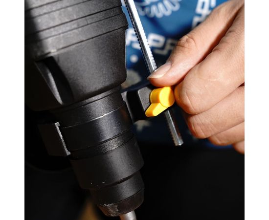 Сетевой перфоратор DEKO DKH650W 063-4118 – изображение 6