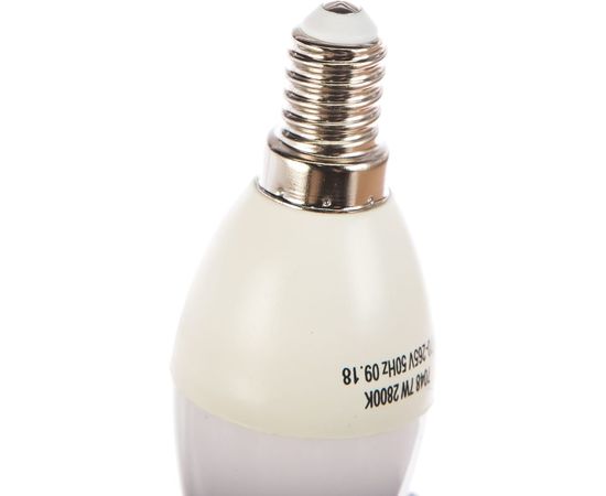 Светодиодная лампа VOLTEGA Свеча E14 2800K 7W 7048 – изображение 2