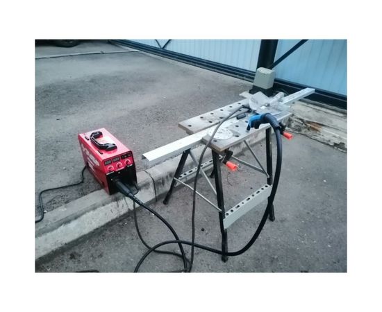 Инверторный сварочный полуавтомат Зубр 200 А, ПС-200 – изображение 7