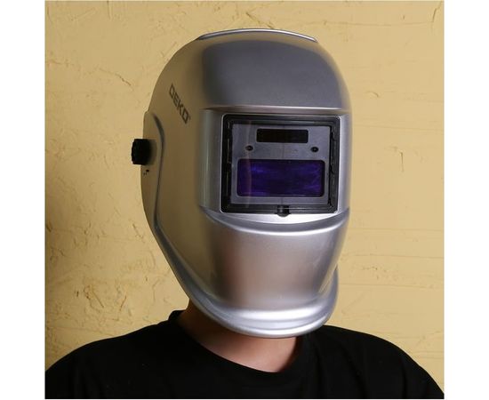 Маска сварщика с автоматическим светофильтром Хамелеон DKM SILVER DEKO 051-4680 – изображение 3