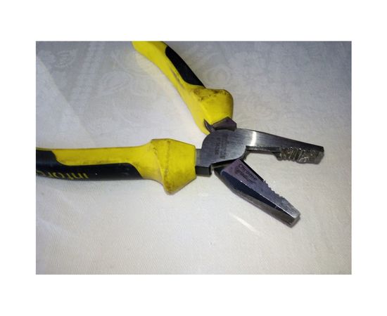 Комбинированные плоскогубцы Inforce 200 мм 06-18-03 – изображение 4