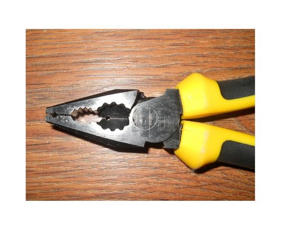 Комбинированные плоскогубцы Inforce 160 мм 06-18-01 – изображение 24