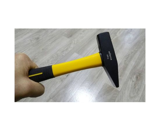Слесарный молоток 300 г Inforce 06-16-08 – изображение 7