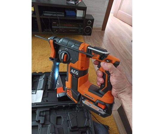 Аккумуляторый бесщеточный перфоратор AEG BBH18BL LI-502C 4935464753 – изображение 7