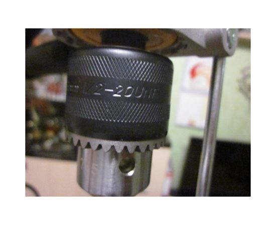 Ударная дрель DeWALT DWD 024 – изображение 8