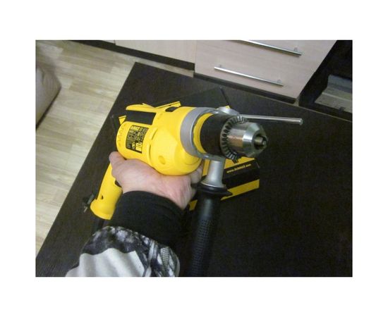 Ударная дрель DeWALT DWD 024 – изображение 7