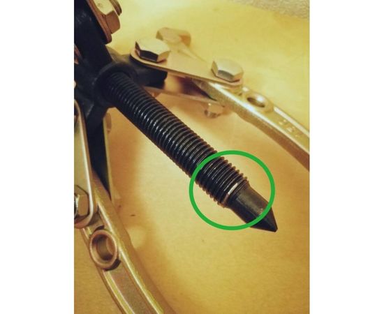 Шарнирный трехлапый съемник Gigant PB-150 – изображение 2