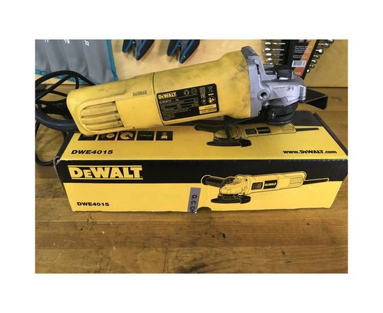 Угловая шлифмашина DEWALT DWE4015 – изображение 13