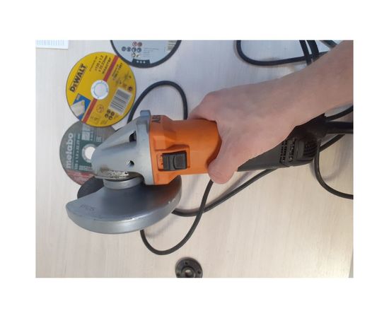 Угловая шлифмашина AEG WS 8-125 451402 – изображение 9