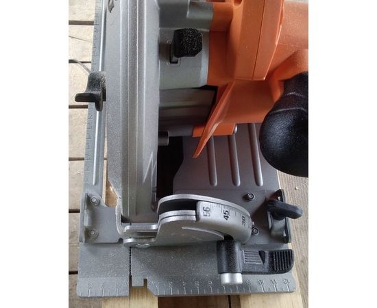 Дисковая пила AEG KS 66-2 446675 – изображение 9