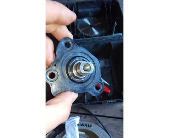 Дисковая пила DeWALT DWE 575 K – изображение 14