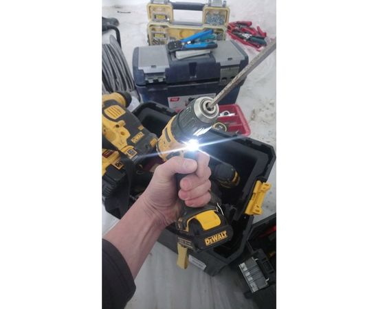 Аккумуляторная дрель-шуруповерт DeWALT DCD 710 C2 – изображение 6