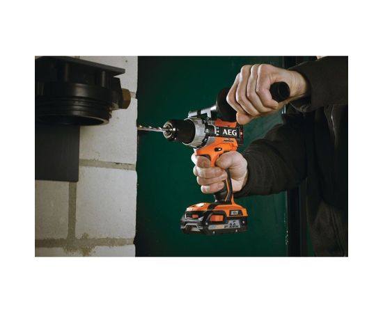 Ударная бесщеточная дрель-шуруповерт AEG BSB18C2BL-0 4935472009 – изображение 4