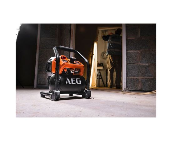 Бесщеточный аккумуляторный компрессор AEG BK18-38BL-0 4935471201 – изображение 5