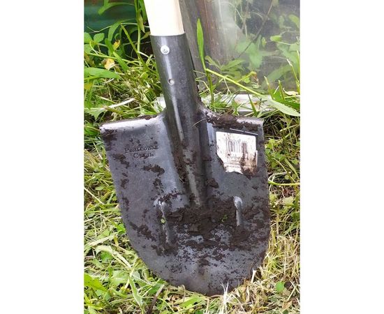 Штыковая лопата из рельсовой стали с черенком и ребрами жесткости Gigant GRL-01 – изображение 3