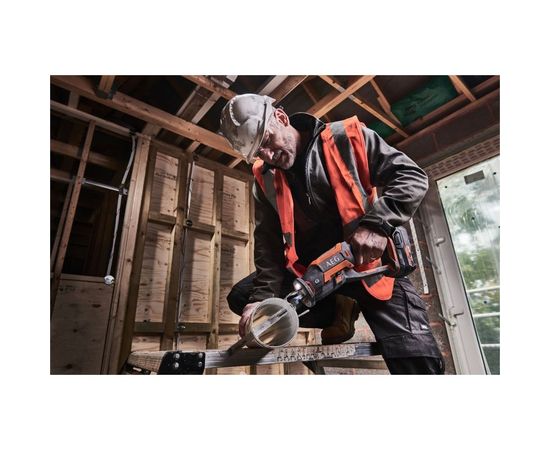 Бесщеточная сабельная пила AEG BUS18CBL-0 4935471984 – изображение 4