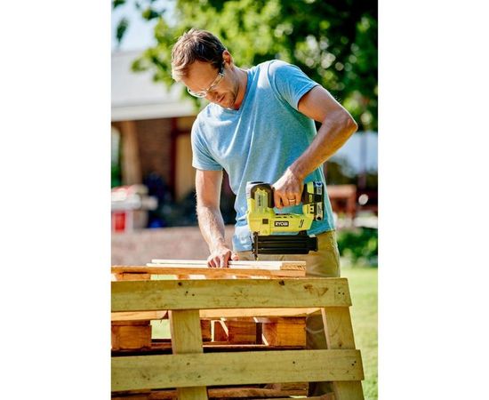 Аккумуляторный гвоздезабиватель Ryobi ONE+ R18N18G-120S 5133003860 – изображение 4