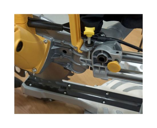 Торцовочная пила Энкор Корвет 8-310С 90081 – изображение 4