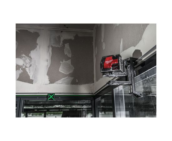 Milwaukee Акк. линейный лазерный нивелир L4 CLL-301C 4933478098 – изображение 7