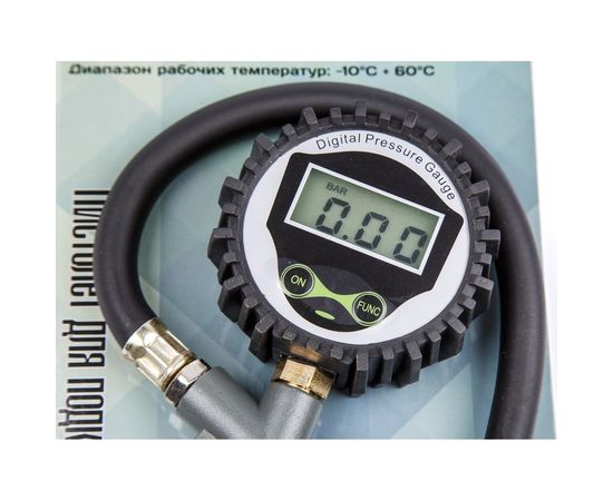 Пистолет для подкачки шин с цифровым манометром KraftWell KRWTG-D – изображение 2