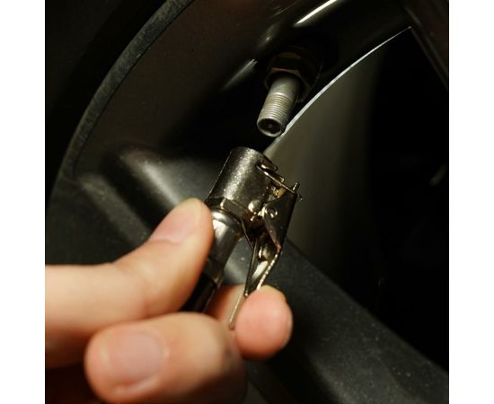 Пистолет для накачки с манометром DEKO DKTG01 018-1126 – изображение 5