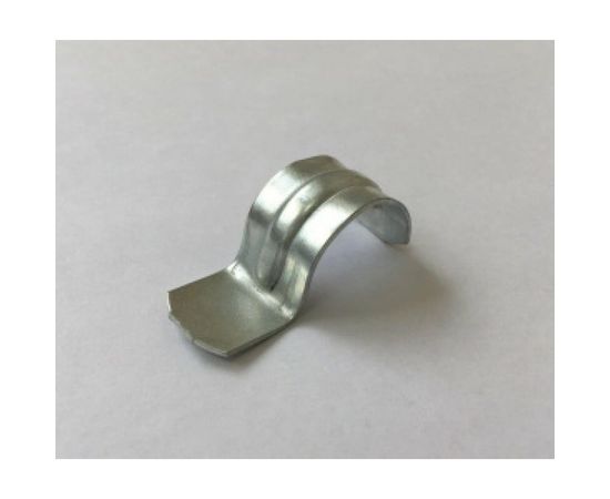 Металлическая однолапковая скоба без отверстий Промрукав СМО d25-26 мм, для монтажного пистолета PR08.2756 – изображение 2