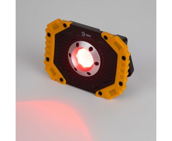 Светодиодный фонарь ЭРА Рабочие Практик PA-802 прожектор аккумулятор 15Вт, COB, 6 режимов, Б0054038 – изображение 3