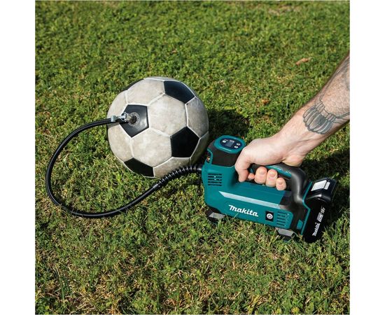 Автомобильный аккумуляторный компрессор Makita LXT 18 В DMP180Z – изображение 6