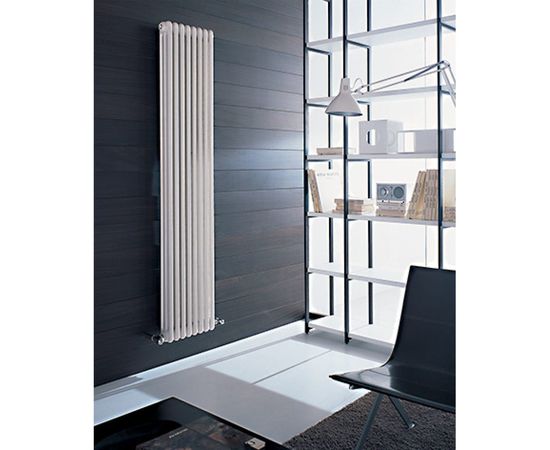 Радиатор IRSAP TESI 21800/04 CL.01 белый T26 RR218000401A426N01 – изображение 2