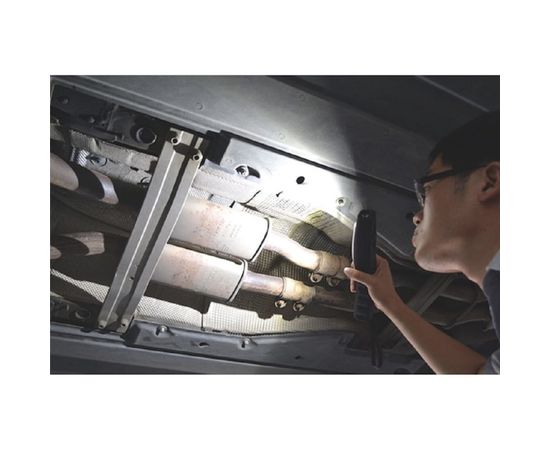 Ручной аккумуляторный фонарь 2200 мAч Li-lon LED4+1 IP20 0827940370961 1 – изображение 3