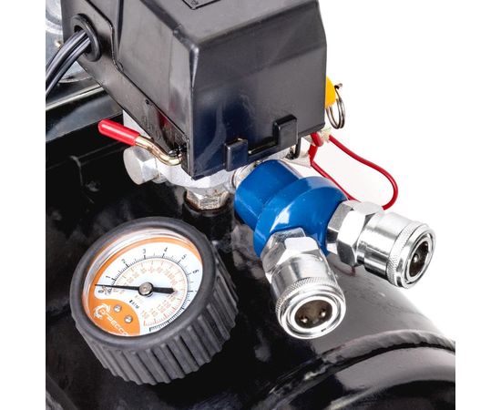 Металлический компрессор 12V Агрессор AGR-8LT – изображение 2