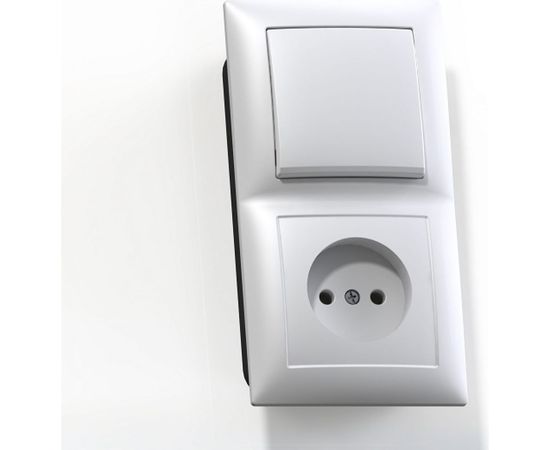 Комбинированный блок Кунцево-Электро СЕЛЕНА скрытой установки выключатель+розетка БКВР-408 8200 