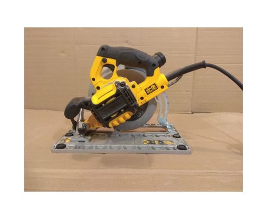 Дисковая пила DEWALT DWE 576 K – изображение 8