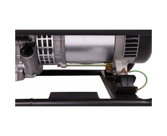 Трехфазный бензиновый генератор CHAMPION GG6500-3 – изображение 9