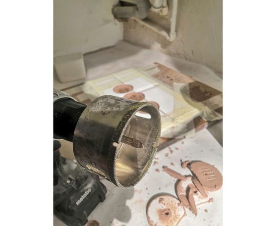 Коронка алмазная по керамограниту и керамике с центрирующим сверлом 68 мм Diamond Industrial DIDCSC068 – изображение 7