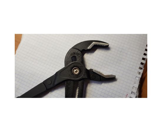 Переставные клещи с механизмом быстрой фиксации 300 мм Inforce 06-18-49 – изображение 5