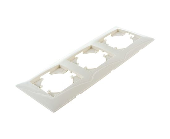 Рамка GUSI ELECTRIC Bravo 3-местная, цвет бежевый С1030-003 – изображение 3