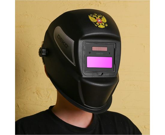 Маска сварщика с автоматическим светофильтром Хамелеон DKM BLACK DEKO 051-4679 – изображение 6
