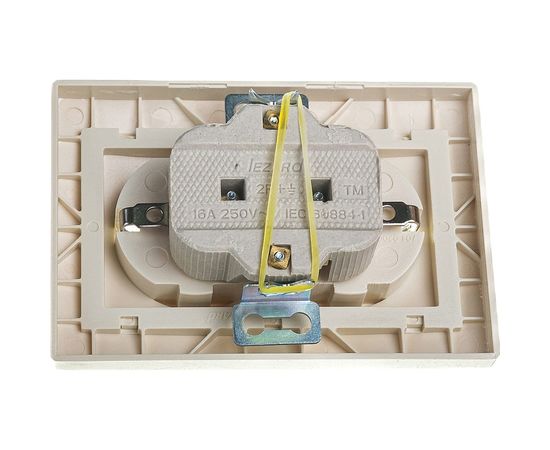 Двойная розетка LEZARD MIRA с/ з керамика крем со вставкой 701-0303-127 – изображение 2