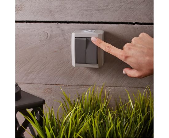 Двухклавишный накладной выключатель KRANZ IP54 серый KR-78-0609 – изображение 4