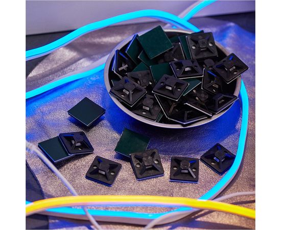 Самоклеящаяся площадка REXANT 30x30 мм, черная, упаковка 100 шт. 07-2031 – изображение 4