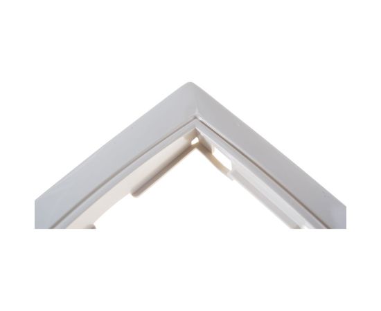 Горизонтальная 5-ти местная рамка UNIVersal Севиль слоновая кость ivory Б-С1042 – изображение 3