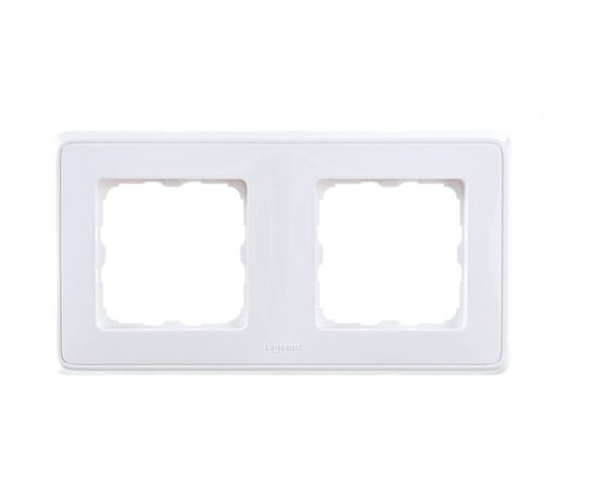 Рамка Legrand CAR 773652 2 поста, белая 