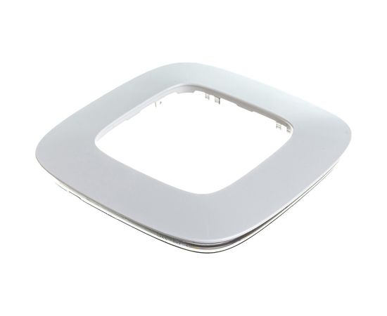 Универсальная рамка Legrand Valena Allure 1 пост белый Leg 754301 – изображение 3