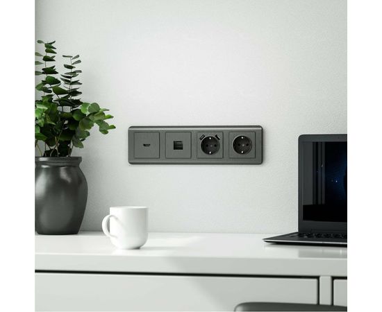 Розетка Werkel W1171104 с заземлением и шторками графит a050750 – изображение 6