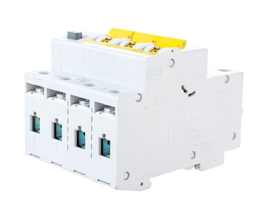 Автоматический выключатель дифф. тока IEK АВДТ 34 C32 30мА MAD22-6-032-C-30 – изображение 3