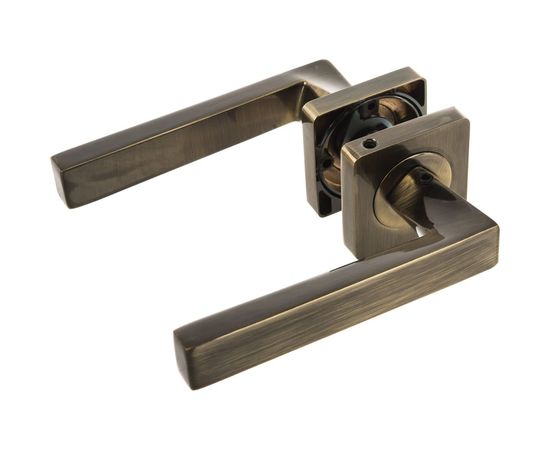 Дверная ручка на квадратной розетке Равенна РЕНЦ DH 302-02 AB – изображение 3