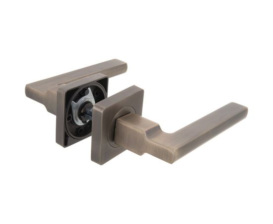 Дверная ручка на квадратной розетке Равенна РЕНЦ DH 302-02 AB – изображение 7