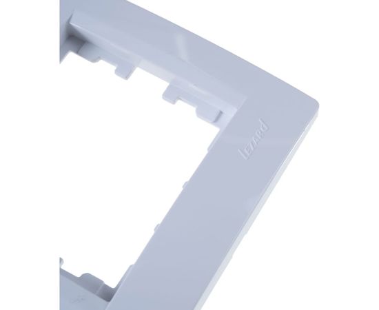 Пятиместная горизонтальная рамка LEZARD KARINA б/ вст белая 707-0200-150 – изображение 4