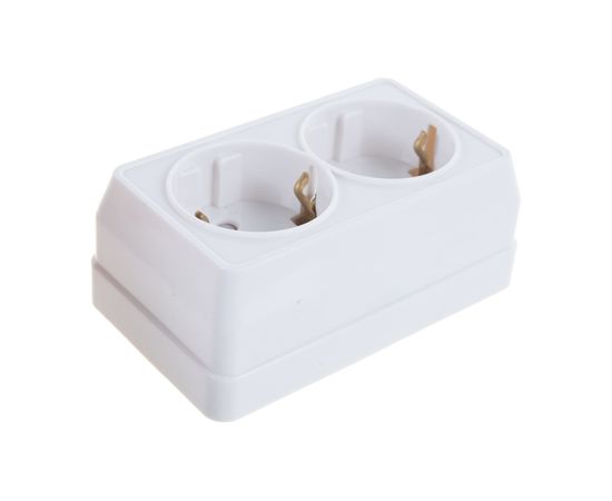 2местная розетка IEK РСш22-3-ОБ с заземляющим контактом, с защитной шторкой, 16А, открытая установка, ОКТАВА, белый ERO24-K01-16-DC – изображение 3